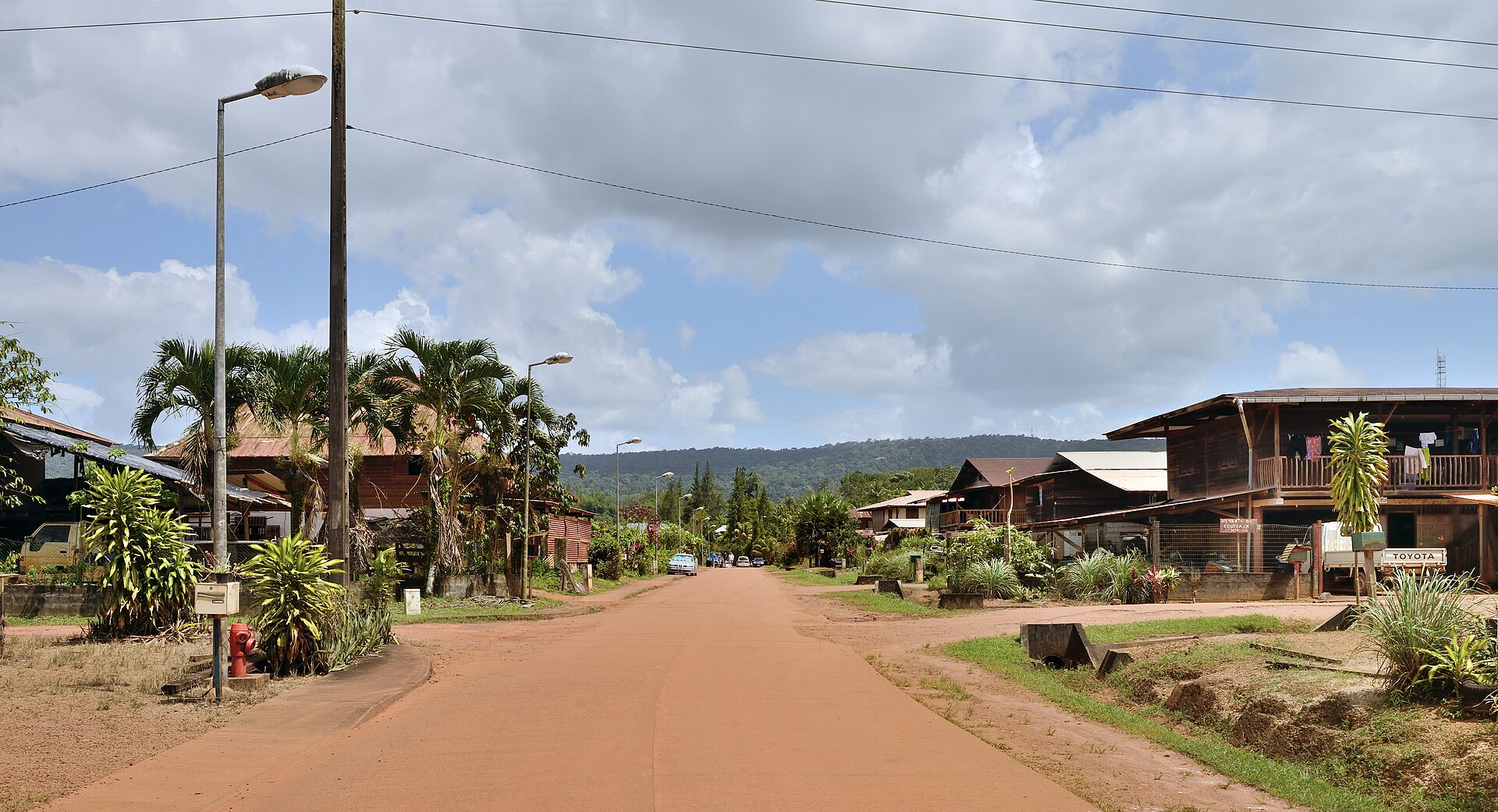 Vue de Cacao, Régina et les sentiers de forêt pour préparer un séjour en Guyane