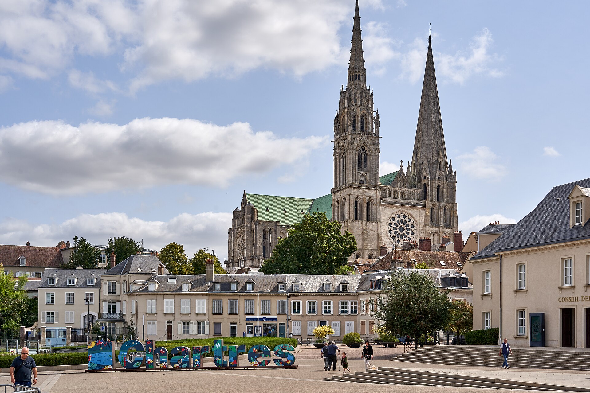 Vue de Chartres, le Perche et la vallée de l’Eure pour préparer un séjour en Centre-Val de Loire
