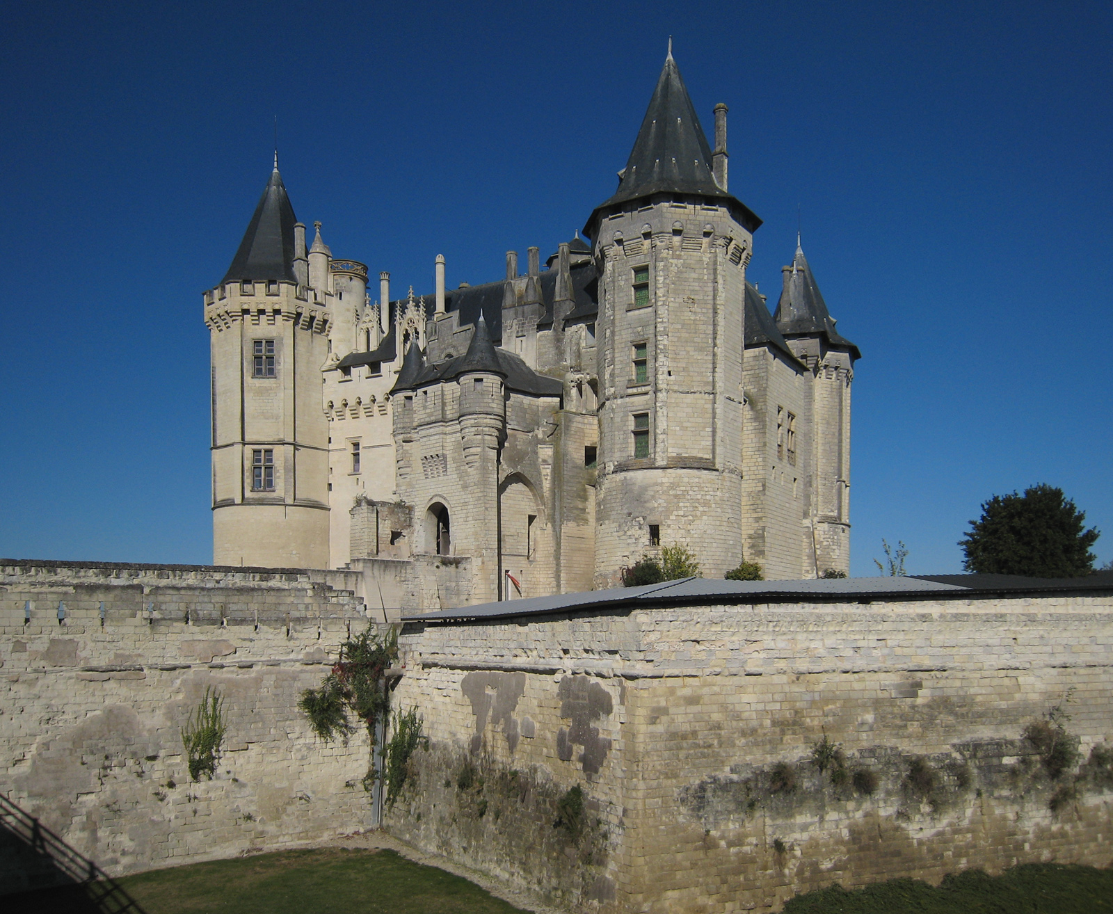 Château de Saumur sur la Loire dans les Pays de la Loire